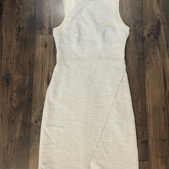 Club Monaco Elegant Cream Sleeveless Dress - Picture 1 of 6